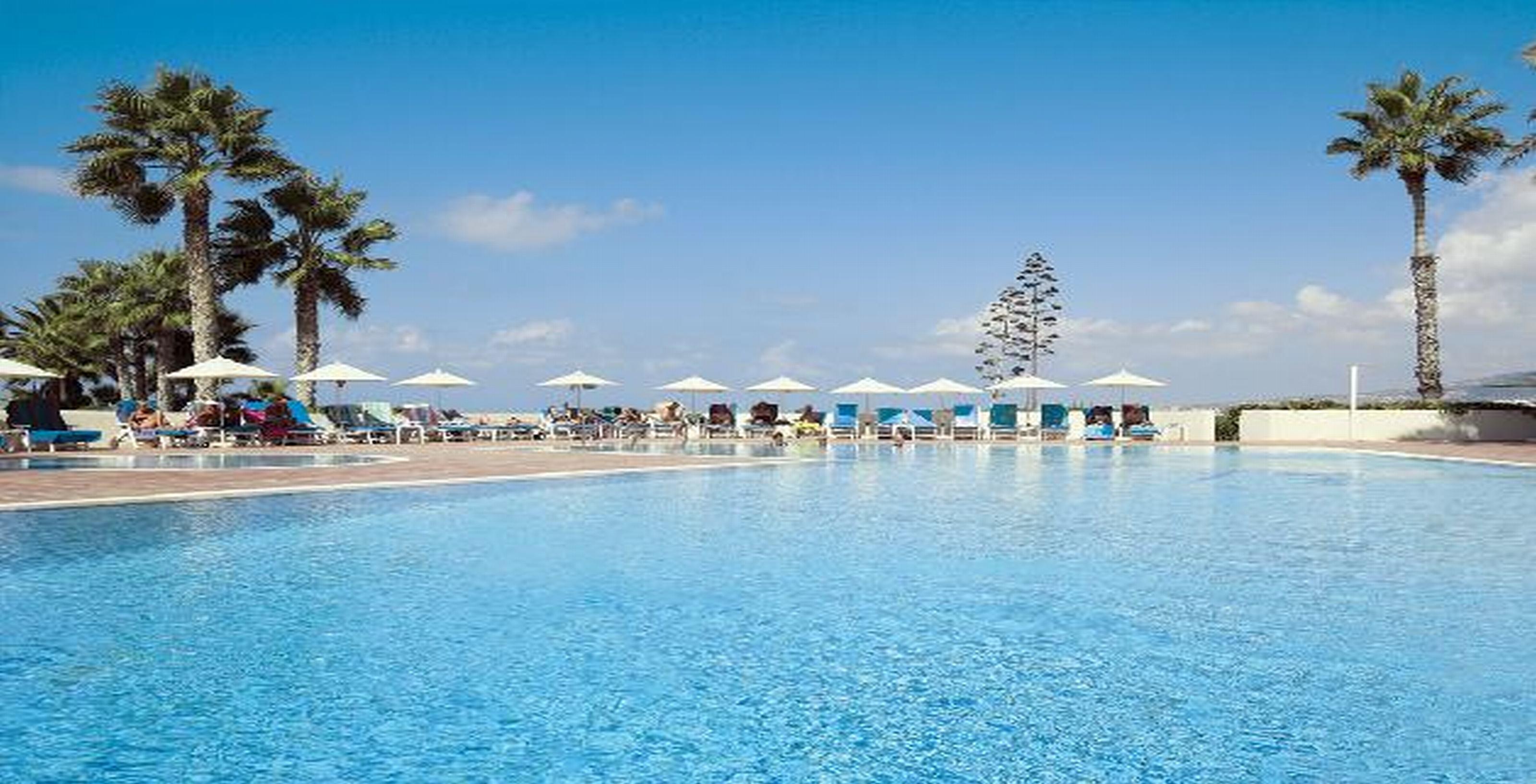Cynthiana Beach Hotel Kissonerga Bagian luar foto
